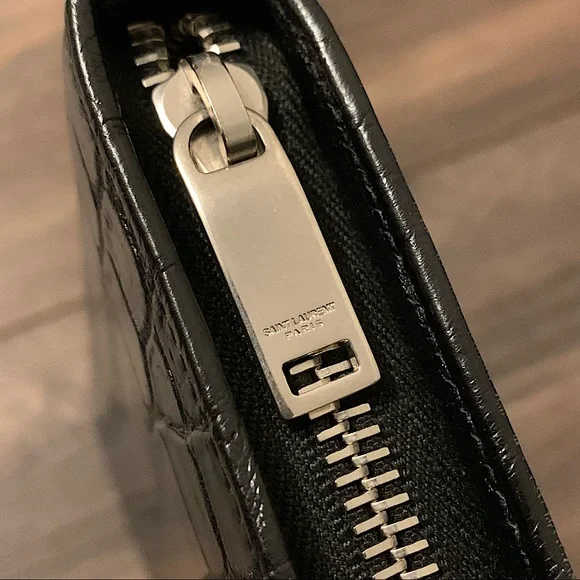 ❌SOLD❌ Saint Laurent Black Crocodile-Embossed Leather Zip-Around Long Wallet - Picture 8 of 14
